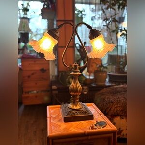 Vintage Dual Light Floral Glass Table Lamp Brass Base Cottagecore Romantic Glow